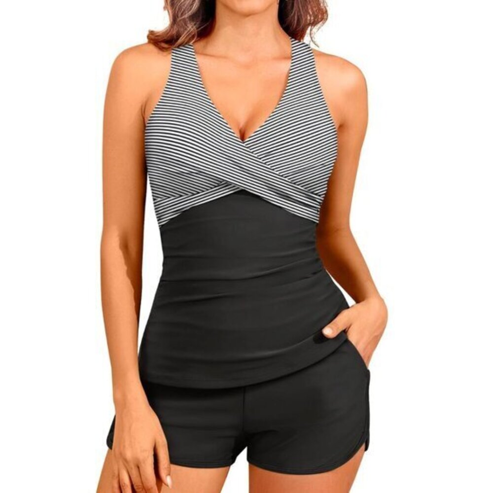 Black Stripe Tankini Swimsuit with Shorts has Pockets Size Med/Large NWT #6013